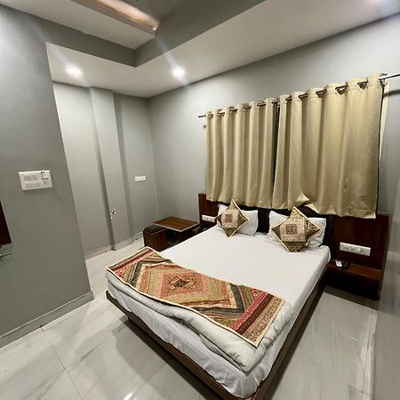 אויאיין Hotel Shankar מראה חיצוני תמונה