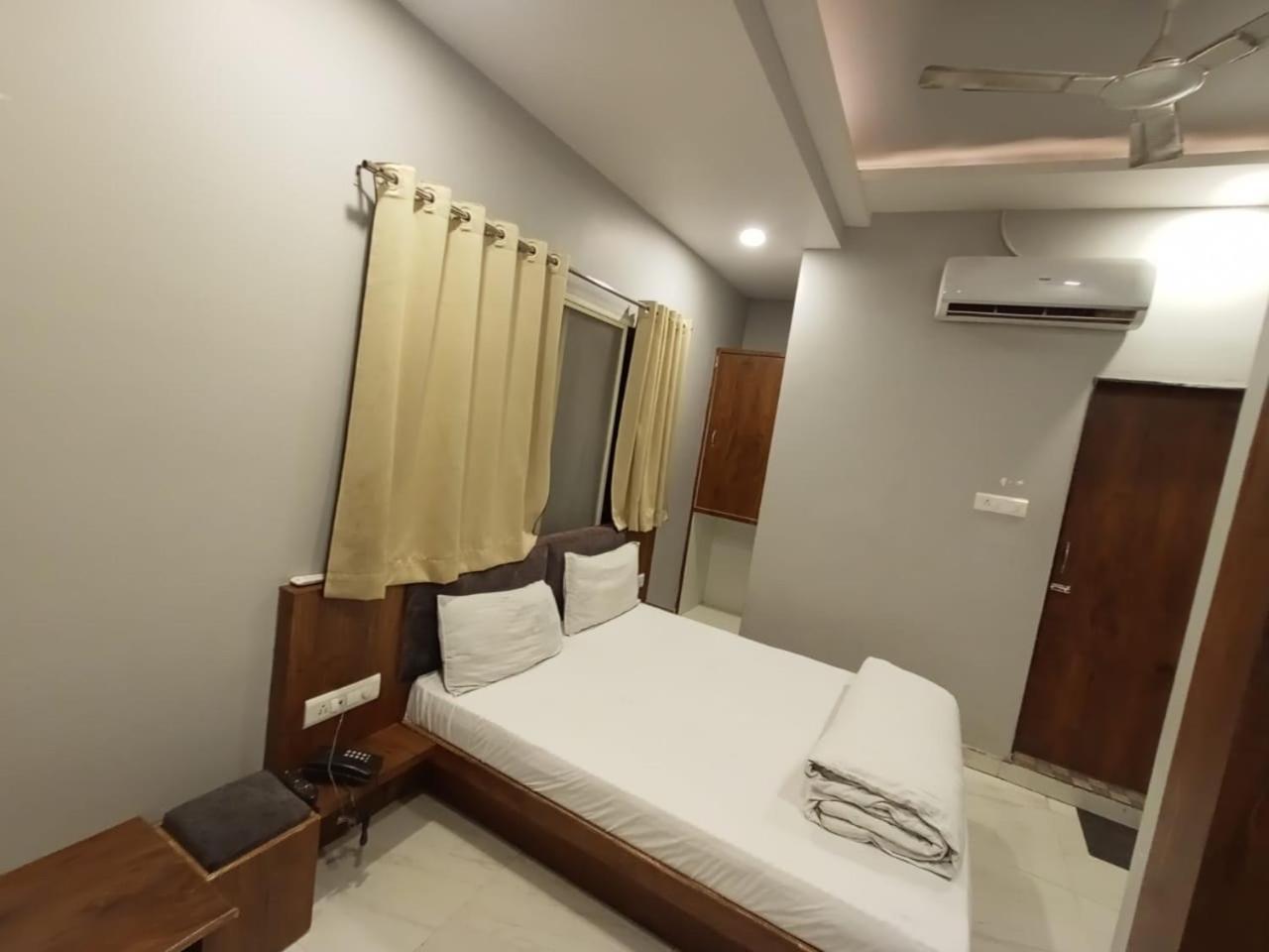 אויאיין Hotel Shankar מראה חיצוני תמונה